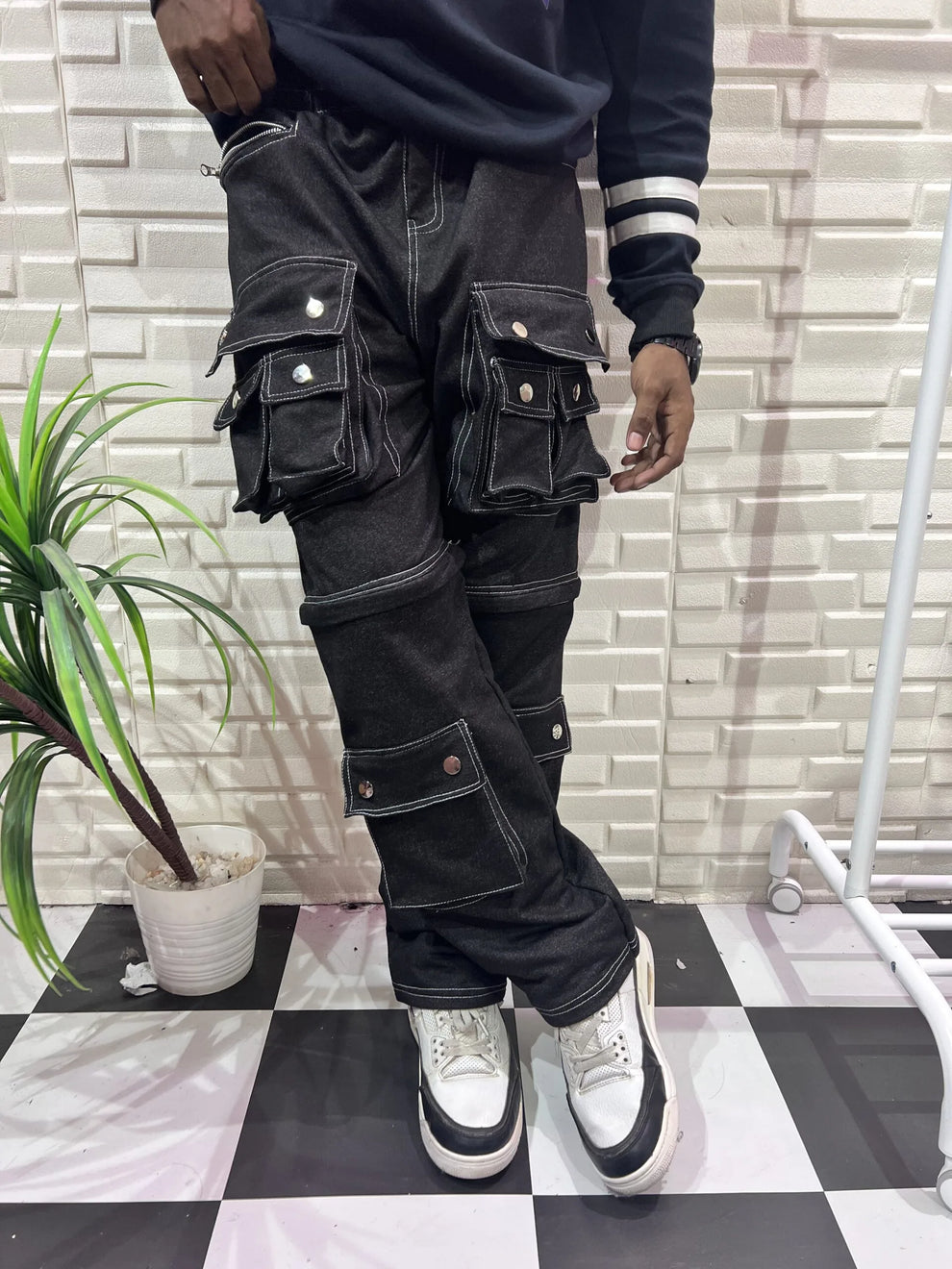 Urban Combat Style Cargo - Multi pocket Design